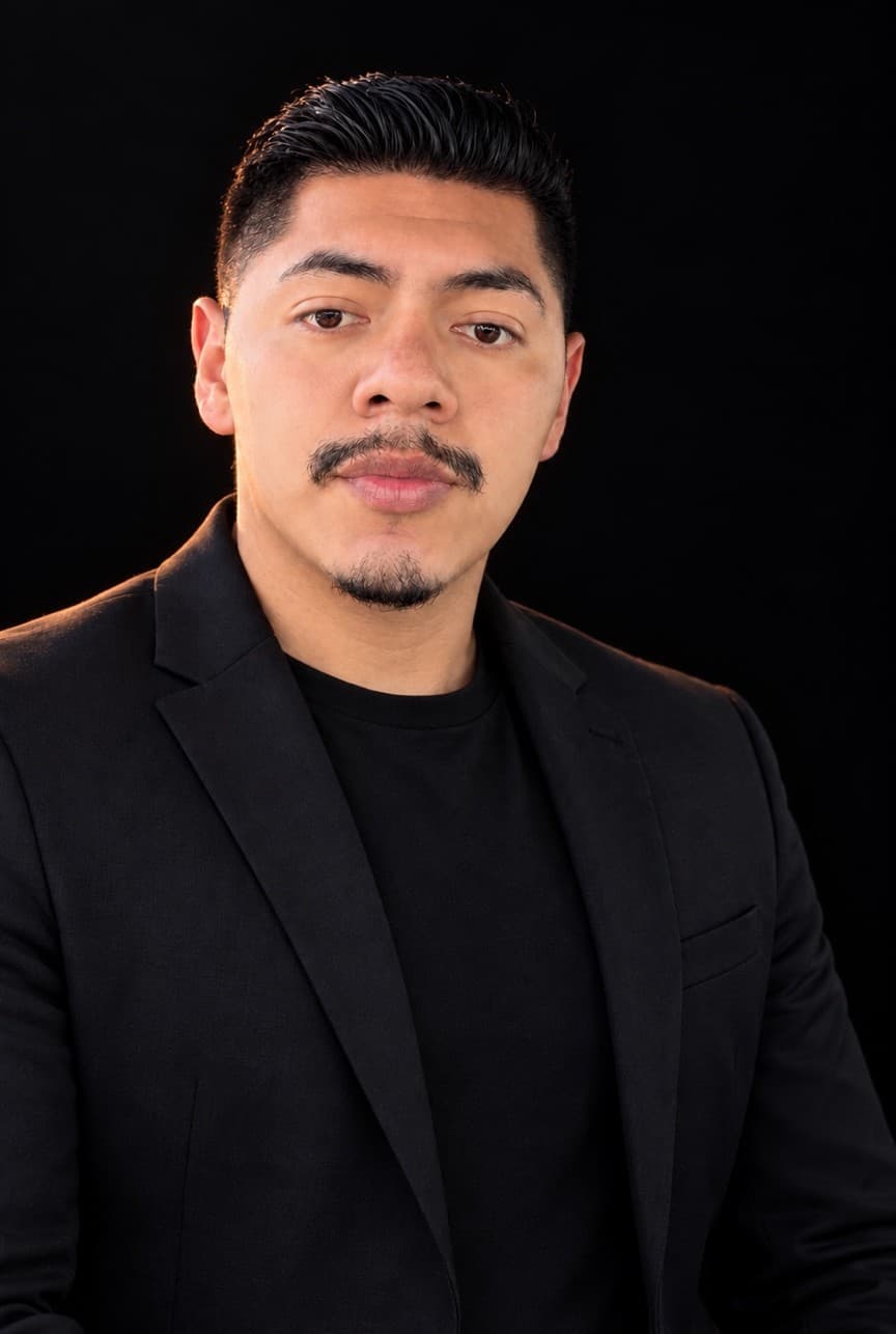 Luis, Santos Pros auto advisor
